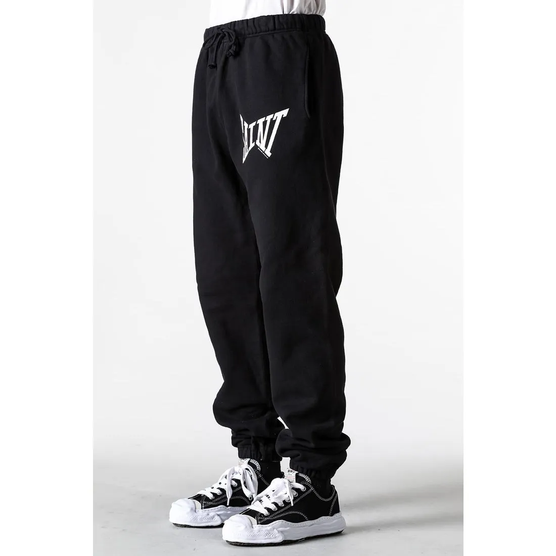 SAINT Mxxxxxx RIBON SAINT Sweat Pants/BLK Basic SAINT LOGO sweatpants Black S-XL God-cut Loose fit Four-needle six-thread boneless sewing Upper body comfortable Original light fleece sweatshirt fabric Original consistent fruit logo/angel logo